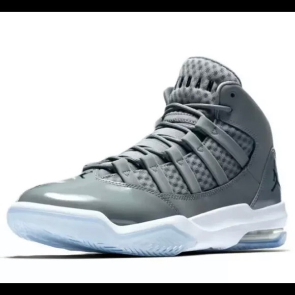 Nike Air Jordan Max Aura Cool Grey Black Basketball AQ9084 010 Men's Sizes - Picture 2 of 10